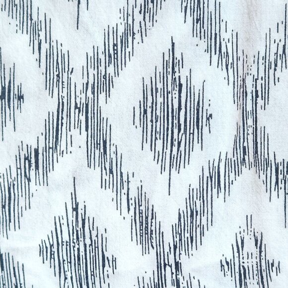 Cloth & Stone Button-Up Top Gray Diamond Print Size M Lightweight Boho Casual - Picture 10 of 11